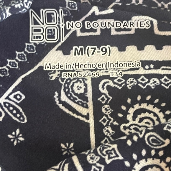 Boundaries Juniors Bandana Tube Top, Sizes Medium - Picture 8 of 10